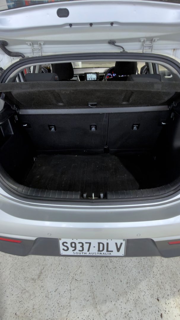 2018 Kia Rio — boot space